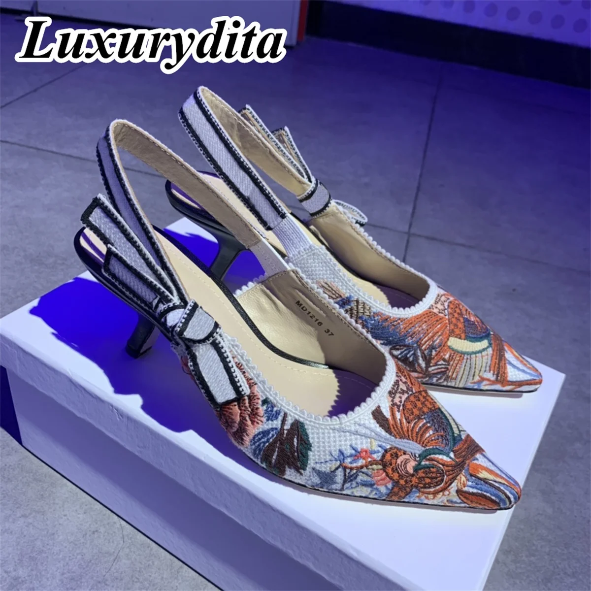 Top Quality Luxury Womens Sandal Casual Lace Flat Fashion Embroidered Muller Shoes Designer Silk Leather Soled High Heel - Image 3